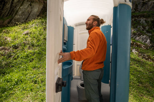 Best Porta potty delivery and setup  in Coral Gables, FL